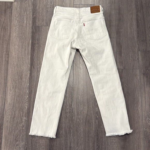Levi’s Premium Wedgie Straight Jeans | Size 26 | White - Picture 3 of 10